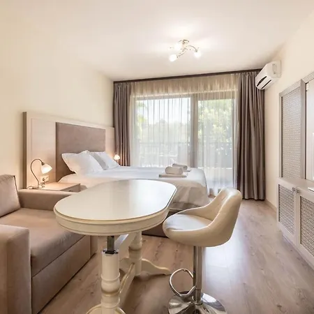 Apartment Argisht Cozy With Pool & Sea Breeze *