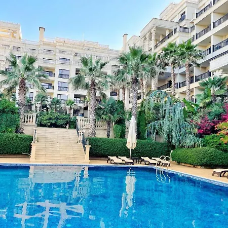 Argisht Cozy With Pool & Sea Breeze Apartment